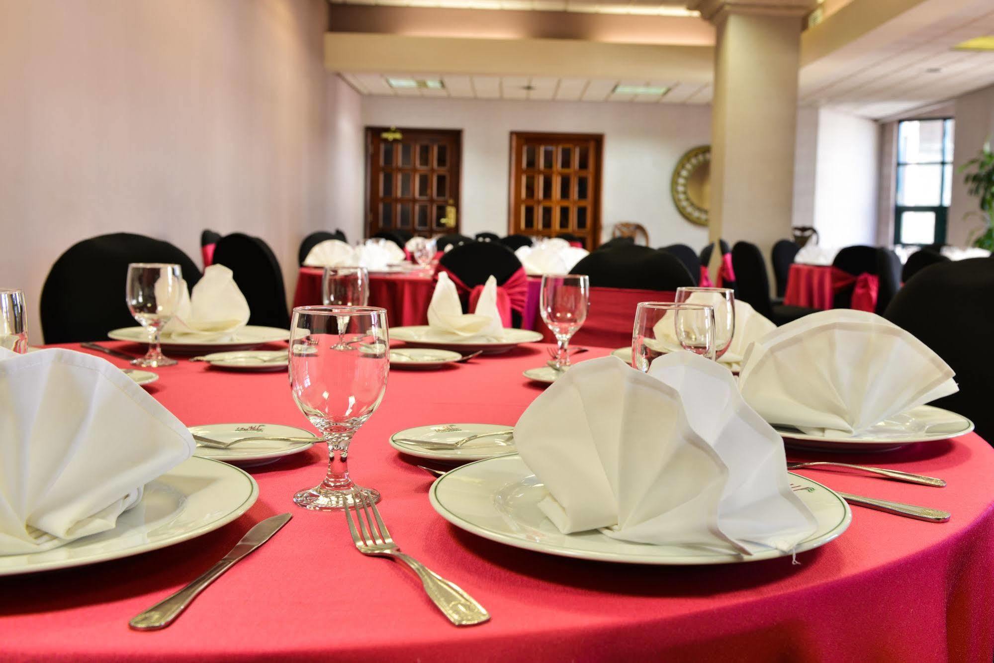 Hotel Plaza Del Libertador テグシガルパ エクステリア 写真