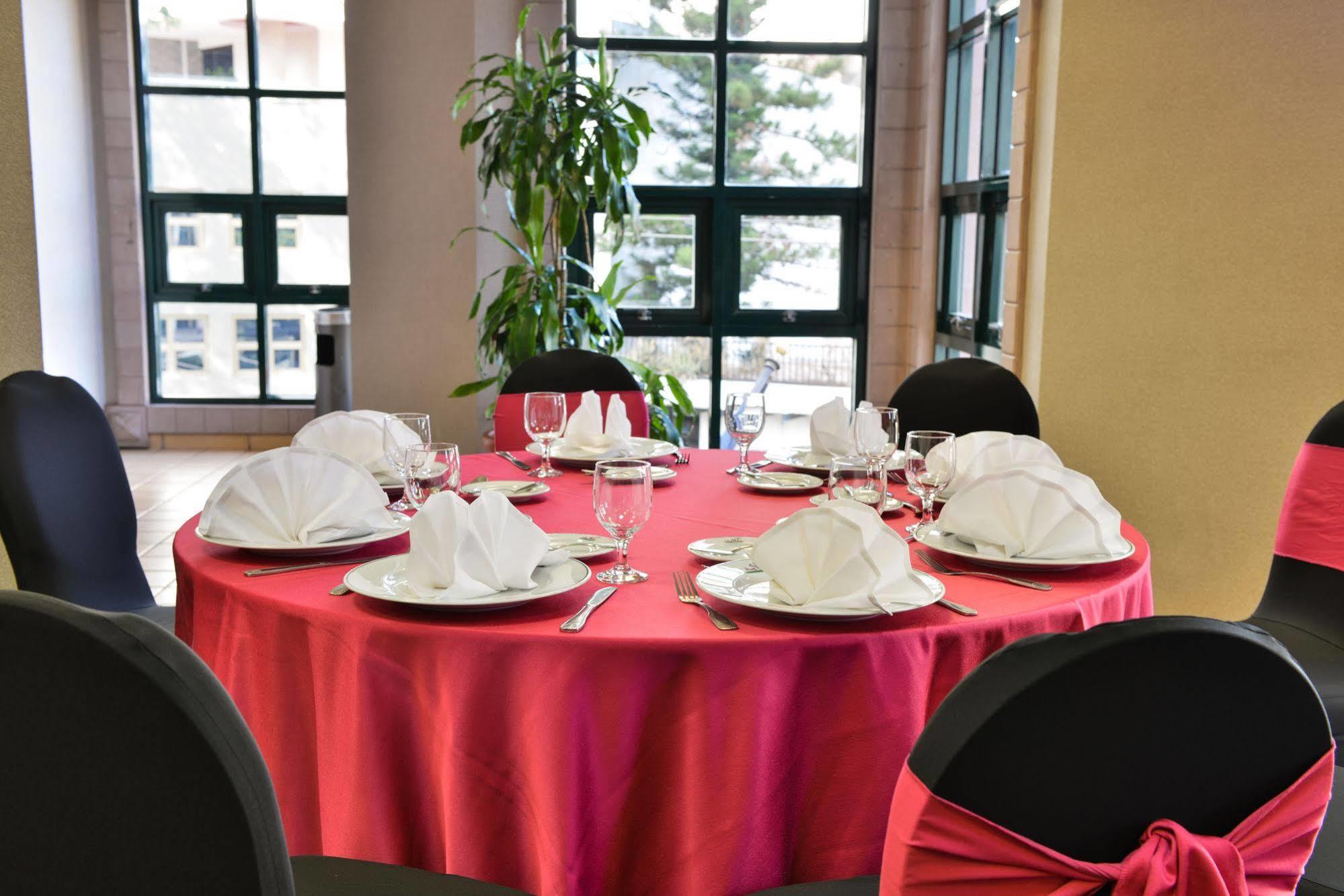 Hotel Plaza Del Libertador テグシガルパ エクステリア 写真