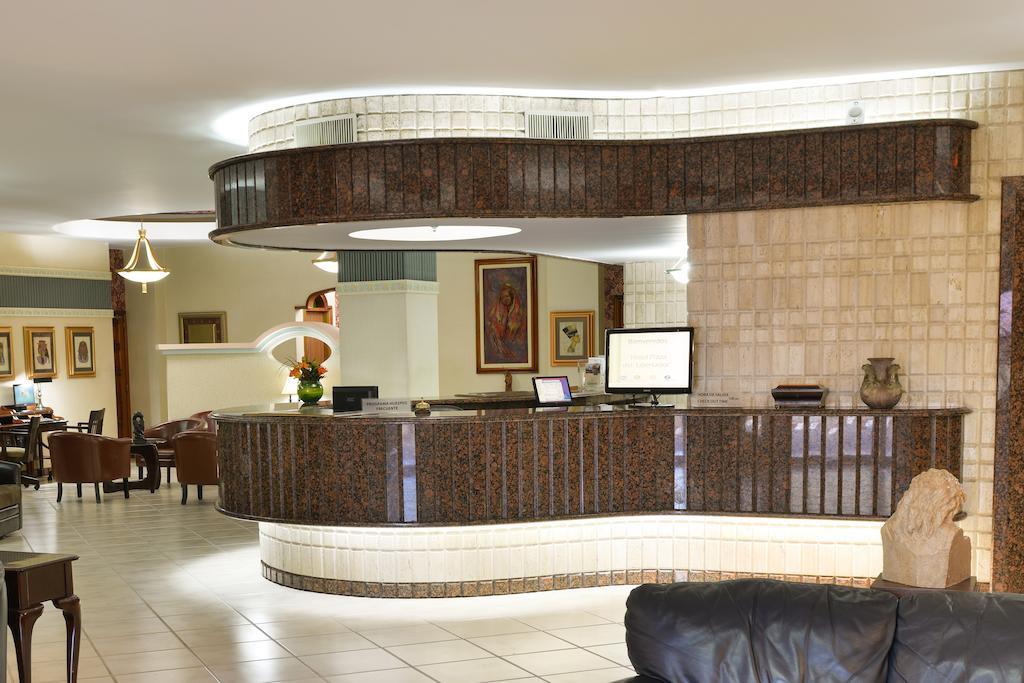 Hotel Plaza Del Libertador テグシガルパ エクステリア 写真